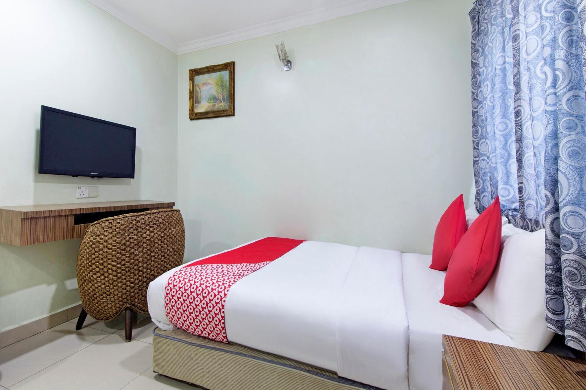 Oyo 90693 Sri Rampai Hotel Куала Лумпур Екстериор снимка