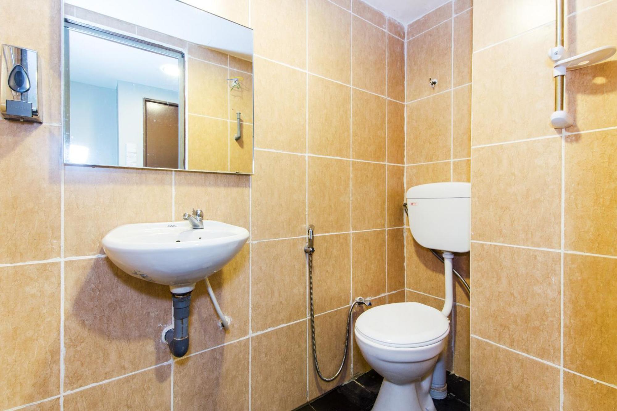 Oyo 90693 Sri Rampai Hotel Куала Лумпур Екстериор снимка